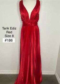 Tarik Ediz Red Size 8 Floor Length Straight Dress on Queenly