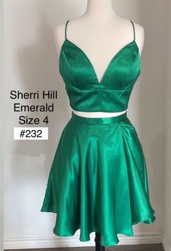 Sherri Hill Green Size 4 A-line Dress on Queenly