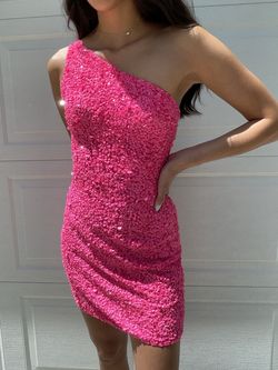 Style 54403 Sherri Hill Hot Pink Size 0 Euphoria Homecoming Cocktail Dress on Queenly