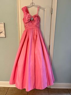 Royal We Pink Size 2 Pageant Short Height Ball gown on Queenly