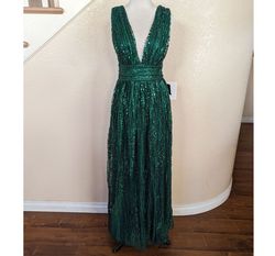 Style Emerald Green Sequined & Glitter Sleeveless V-neck Empire Waist Formal Gown Soeblue  Green Size 12 Plus Size Floor Length Side slit Dress on Queenly