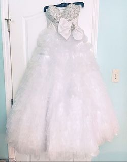Mac Duggal White Size 0 Strapless 50 Off Silk Ball gown on Queenly