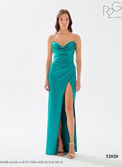 Style 52020 Tarik Ediz Green Size 12 Floor Length Emerald Prom Side slit Dress on Queenly