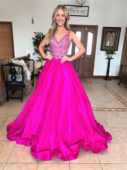 Sherri Hill Pink Size 2 Sequined Floor Length Beaded Top Jewelled Ball gown on Queenly