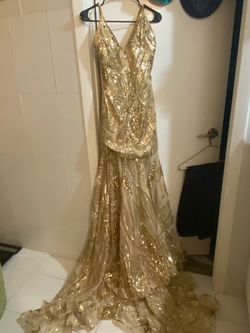 Algist Gold Size 4 Floor Length Short Height Train Dress on Queenly