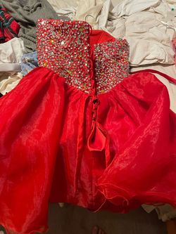 Red Size 12 Train Dress on Queenly