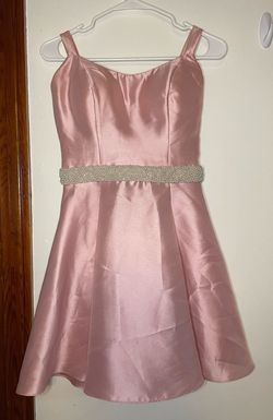 Ashley Lauren Pink Size 0 70 Off Summer Cocktail Dress on Queenly
