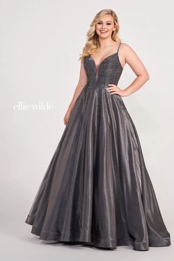 Style EW121005 Ellie Wilde Silver Size 4 Floor Length V Neck Ball gown on Queenly
