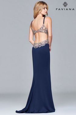 Style S7916 Faviana Blue Size 4 Straight Dress on Queenly