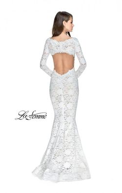 Style 25607 La Femme White Size 8 Long Sleeve Tall Height Floor Length Mermaid Dress on Queenly