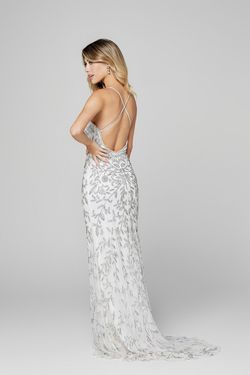 Style 3414 Primavera Couture White Size 6 Floor Length Mermaid Dress on Queenly