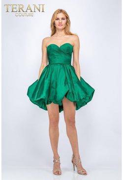 Style 2021H3323 Terani Couture Green Size 2 Tall Height Euphoria Cocktail Dress on Queenly