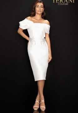Style 2011C2009 Terani Couture White Size 6 Free Shipping Tall Height Cocktail Dress on Queenly