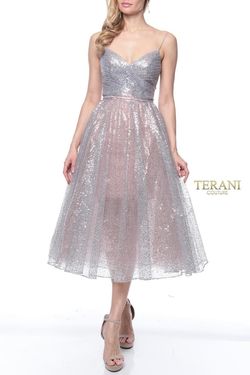 Style 1922C0049 Terani Couture Silver Size 2 Tall Height Floor Length Free Shipping Cocktail Dress on Queenly