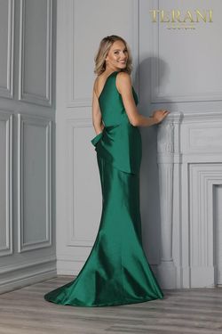 Style 2021E2859 Terani Couture Green Size 6 Pageant Mermaid Dress on Queenly