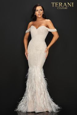 Style 2011GL2175 Terani Couture Nude Size 8 Feather Free Shipping Sweetheart Fully Beaded Mermaid Dress on Queenly