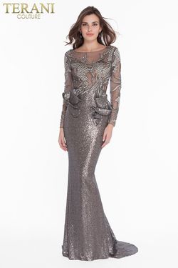 Style 1821GL7402 Terani Couture Silver Size 4 Floor Length Free Shipping Mermaid Dress on Queenly