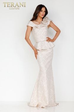 Style 2011M2167 Terani Couture Gold Size 20 Floor Length Free Shipping Mermaid Dress on Queenly