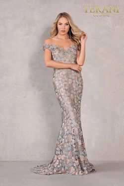 Style 2111M5271 Terani Couture Gold Size 18 Plus Size Floor Length Mermaid Dress on Queenly