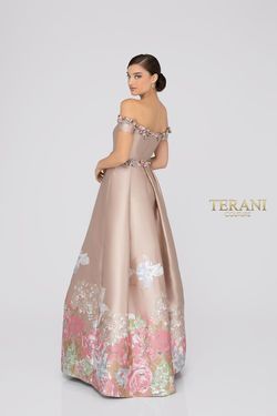 Style 1911M9661 Terani Couture Gold Size 0 Tall Height A-line Dress on Queenly