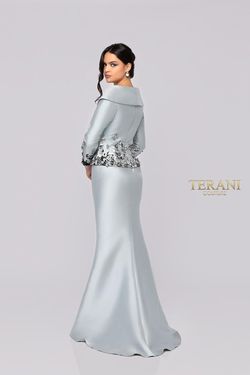Style 1911M9323 Terani Couture Silver Size 4 Tall Height Side slit Dress on Queenly