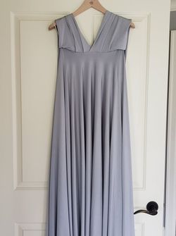 twobirds Silver Size 6 Black Tie Floor Length Ball gown on Queenly