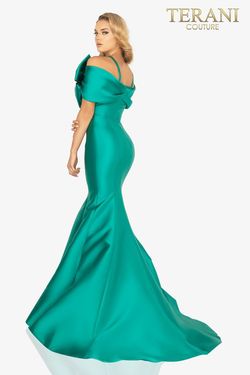 Style 2012E2279 Terani Couture Green Size 4 Free Shipping Tall Height Mermaid Dress on Queenly