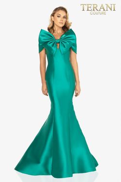 Style 2012E2279 Terani Couture Green Size 4 Tall Height Floor Length Mermaid Dress on Queenly