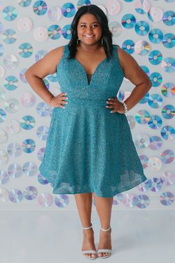 Style Virginia Sydneys Closet Blue Size 26 Shiny Plus Size Midi Cocktail Dress on Queenly