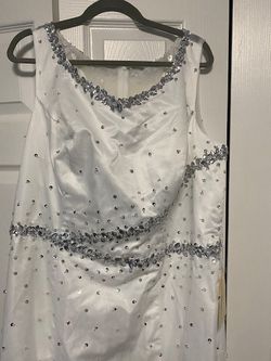 White Size 22 Mermaid Dress on Queenly