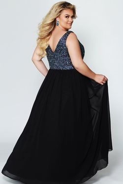 Style CE1813 Sydney's Closet Black Tie Size 14 Prom Ball gown on Queenly