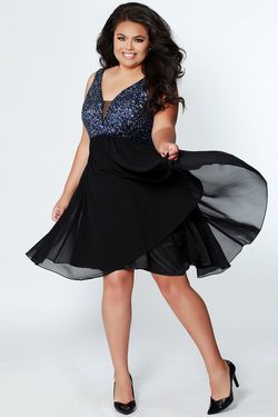 Style CE1820 Sydney's Closet Black Size 28 Sequin Homecoming Floor Length Cocktail Dress on Queenly