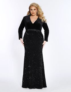 Style CE2008-1 Sydney's Closet Black Size 18 Prom Jewelled Sleeves Plus Size Straight Dress on Queenly