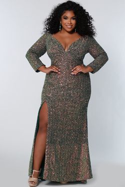Style SC7333 Sydney's Closet Green Size 26 V Neck Tall Height Sequin Side slit Dress on Queenly