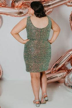 Style SC8110 Sydney's Closet Green Size 26 Side Slit Fitted Floor Length Cocktail Dress on Queenly