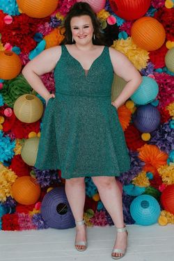 Style SC8120 Sydney's Closet Green Size 30 Plus Size Tall Height Euphoria Shiny Cocktail Dress on Queenly
