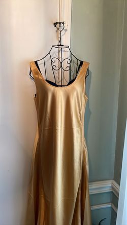Acne Gold Size 10 50 Off Straight Dress on Queenly
