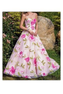 Blush Pink Size 6 Free Shipping Medium Height Prom Ball gown on Queenly