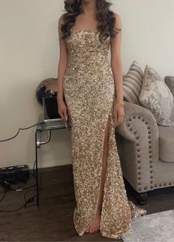 Sherri Hill Gold Size 4 Floor Length Side slit Dress on Queenly