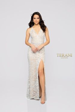 Style 1912P8270 Terani Couture Silver Size 6 Euphoria Side slit Dress on Queenly