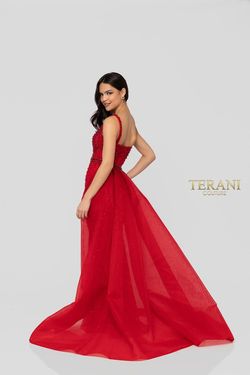 Style 1912P8438 Terani Couture Red Size 2 Pageant Floor Length Free Shipping Straight Dress on Queenly