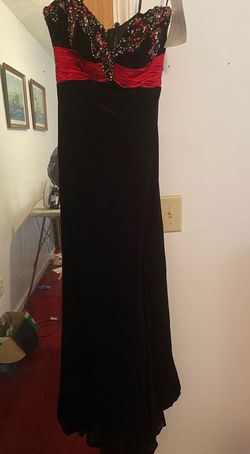 Wow Black Tie Size 8 Floor Length 50 Off Straight Dress on Queenly