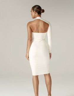 White Size 00 Cocktail Dress on Queenly