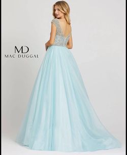 Mac Duggal Blue Size 6 Floor Length Black Tie Ball gown on Queenly