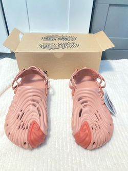 Crocs Pink Size 10 Homecoming Summer Floor Length Jumpsuit Dress on Queenly