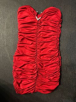 Speechless Red Size 8 Party 50 Off Cut Out Cocktail Dress on Queenly
