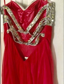 La Femme Red Size 8 Wedding Guest Floor Length Black Tie Ball gown on Queenly