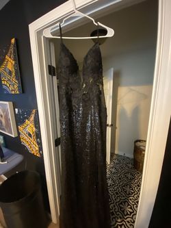 Jovani Black Tie Size 10 Lace Sequin Jewelled Side slit Dress on Queenly