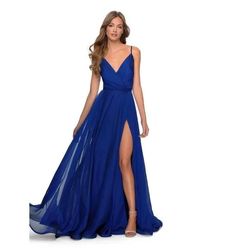 Style 28611 La Femme Blue Size 0 Plunge Train Side Slit Floor Length Ball gown on Queenly