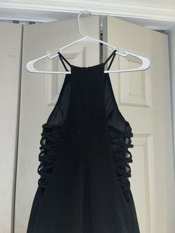b smart Black Size 4 Floor Length Side slit Dress on Queenly